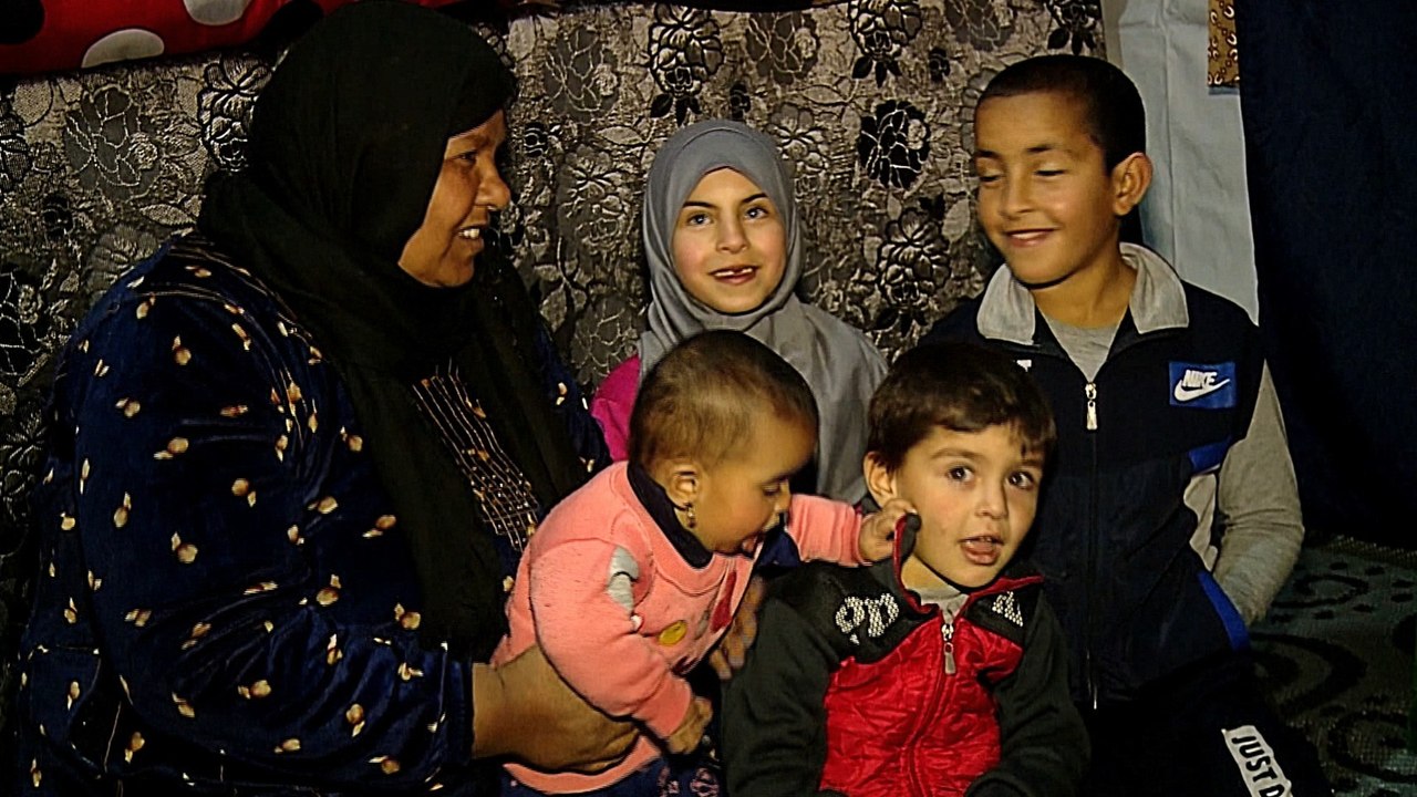 Snow worsens conditions for Syrian refugees in Lebanon