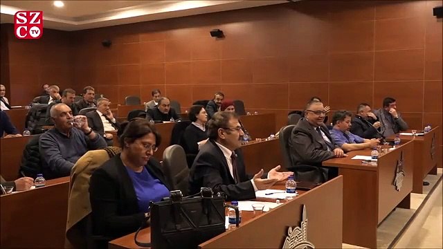 CHP'li başkan arsa satışına karşı çıkan AKP'lilere sert çıktı
