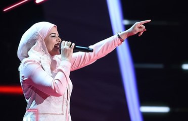 نجمة ذا فويس تثير الجدل بخلعها للحجاب وهذا سر قرارها المفاجئ