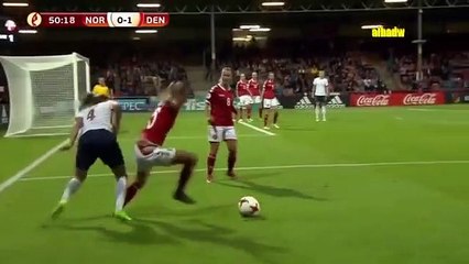 لقطا تثبت ان لا يجب علي النساء لعب كرة القدم Football Funny Videos