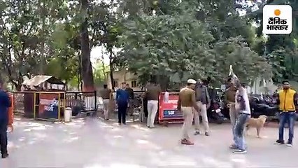 सीएम आवास के बाहर आत्मदाह की कोशिश