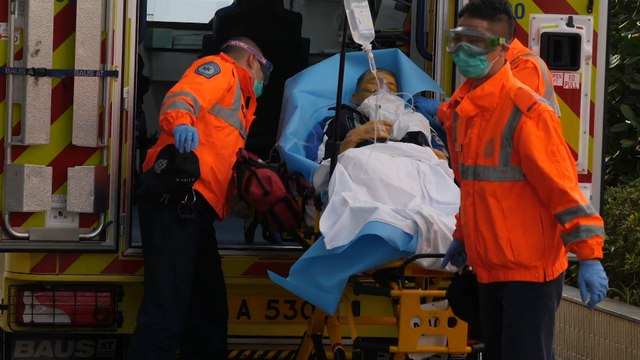 China eleva a 811 los muertos por coronavirus, que ya supera al SARS