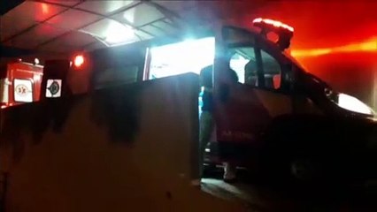 Homem sofre corte na perna ao cair sobre peça sanitária quebrada no Floresta