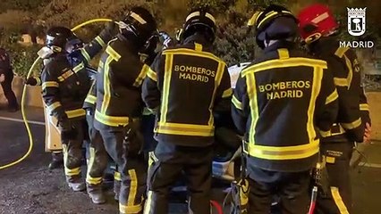 Accidente en la A2: así quedó el coche en el que murió la mujer tras caer por un talud de casi 10 metros