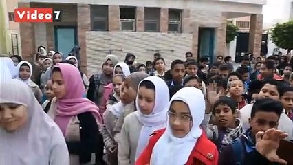 محافظ مطروح ونائبه يتابعان انتظام الدراسة مع بداية للفصل الدراسى الثانى