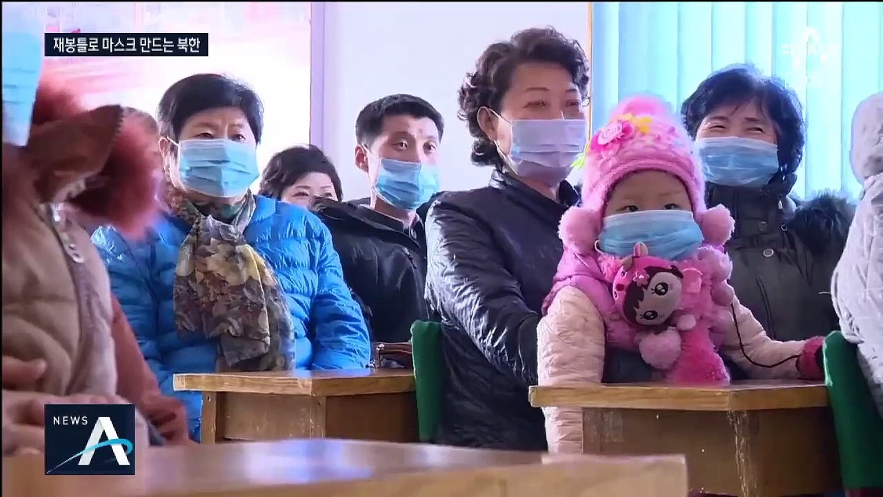 마스크 강조하는 北…재봉틀 수공업으로 물량 부족