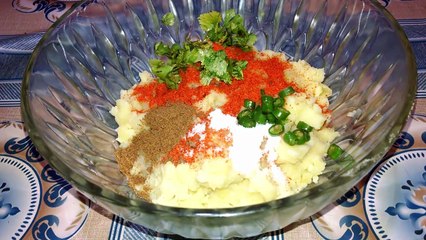 Anday Aloo k Kabab-Potato Egg Kabab-Street style kabab (COOKING WITH HADIQA)