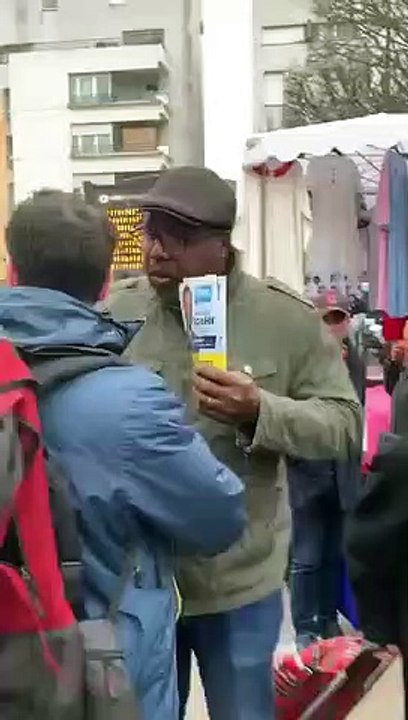 Municipales : Le numéro 2 de "En marche" à Vitry-sur-Seine filmé en train d'insulter un individu : "On se donne rendez vous et je te n*que ta race"