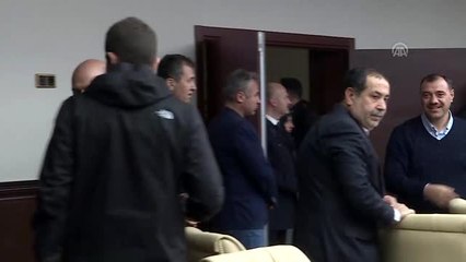 Bakan Soylu, Elazığ'da Alevi ve Bektaşi kanaat önderleriyle bir araya geldi
