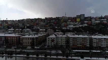 Samsun kar yağışıyla beyaza büründü