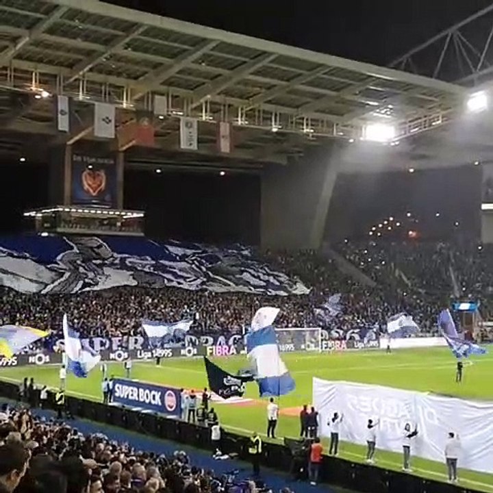 Tifo Super Dragoes Porto - Benfica  08.02.2020  Championnat du Portugal