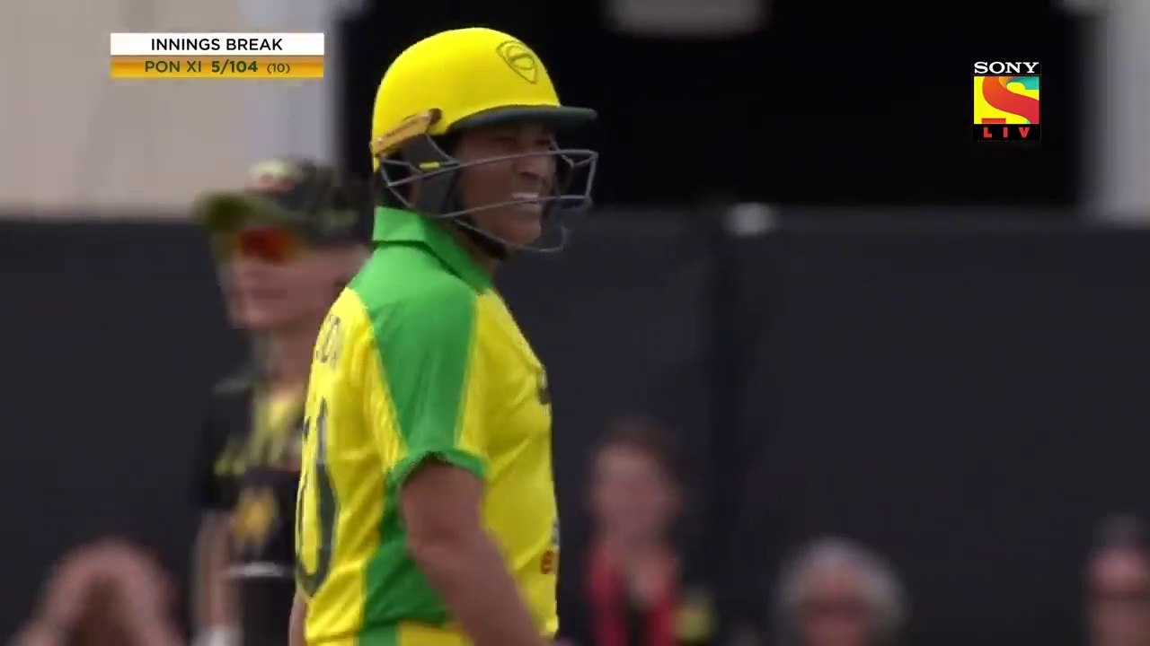 सचिन तेंदुलकर और ब्रायन लारा स्टेडियम में वापस क्रिकेट खेलते हुए (Sachin Tendulkar and Brian Lara playing Cricket back in stadium) - Bushfire Bash 2020 - 9th February, 2020