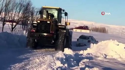 Ekipler rahatsızlanan baba ve oğlu için seferber oldu