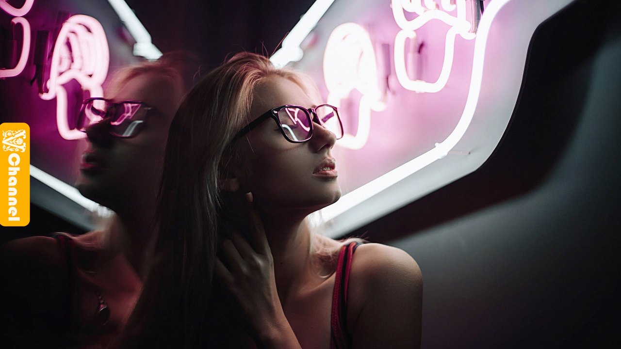 Dabin - Holding On feat. Lowell (Electronic Dance Music)