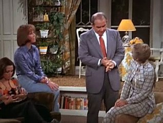 The Mary Tyler Moore Show S04E17 Cottage For Sale
