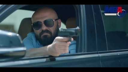 شوف لحظة ضرب احمد صلاح لـ امين شرطة بالنار في الشارع في مشهد جامد جداا