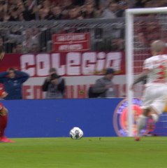 Gulacsi's super stop preserves point for Leipzig