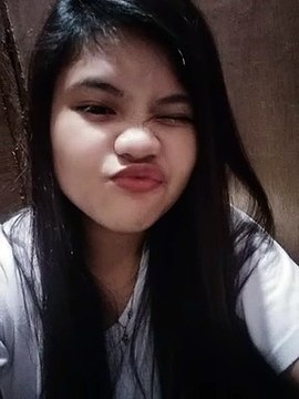 shingshinha - pretty girl making faces!