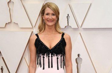 Laura Dern's birthday gift at Oscars