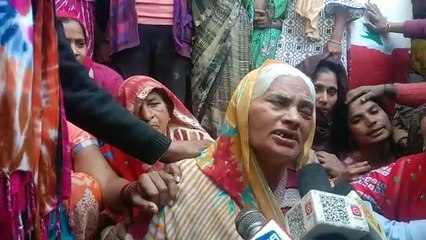 आगरा: शहीद की अंतिम विदाई में उमड़ा जन सैलाब. सांसद और राज्यमंत्री ने दी सलामी
