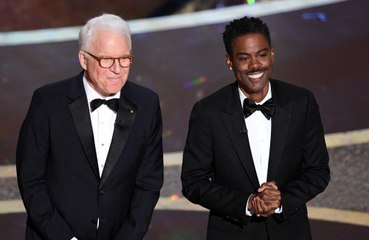 Steve Martin and Chris Rock joke Oscars went hostless because of Twitter