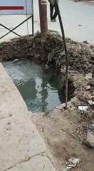 सुल्तानपुर: गंदा पानी पीने को मजबूर लोग, अधिकारी नहीं कर रहे सुनवाई