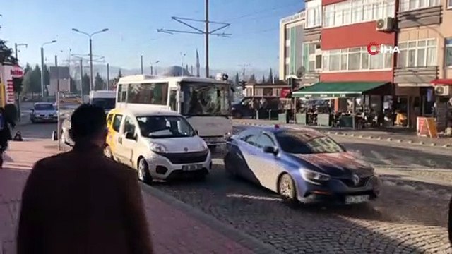 Kocaeli polisinden uyuşturucu tacirlerine darbe: Süt paketine zulalanmış 28 kilo esrar ele geçirildi