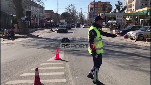 Report TV - Kontrolle në Fier, 10 makina luksoze të sekuestruara në 4 ditët e fundit