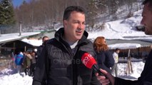 Ora News - Për ski në Dardhë: Reshjet e borës 'magnet' për turistët vendas dhe të huaj