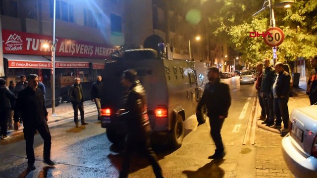 Eşini, 2 çocuğunu ve komşusunu av tüfeği ile rehin aldı