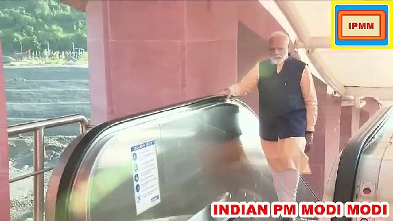 PM Narendra Modi pays tribute to Sardar Patel at Statue of Unity