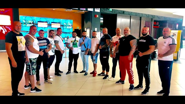 DANI PRINTUL BANATULUI SI COSTEL PUSTIU - FAMILIA MEA E IN TOP █▬█ █ ▀█▀ VIDEO 2019