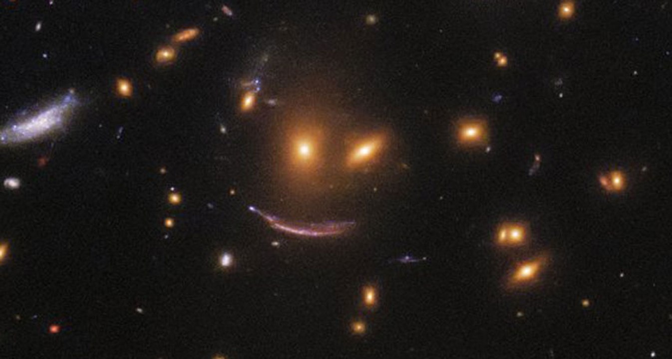 Le télescope Hubble capture un visage cosmique mystérieux