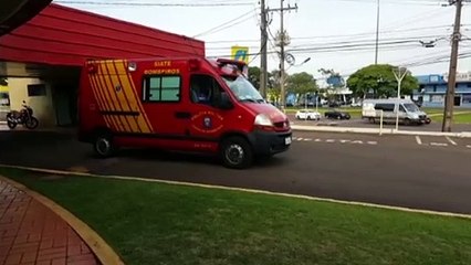 Vítima de agressão é levada pelo Siate para UPA Tancredo Neves