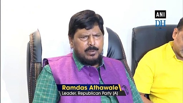 Ramdas Athawale extends support to Devendra Fadnavis as CM of Maharashtra