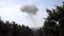 İdlib'e yoğun hava saldırılarında 5 sivil öldü