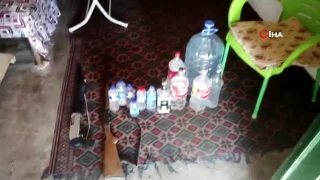 Malatya'da düzenlenen operasyonda bin 200 litre kaçak rakı ele geçirildi