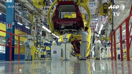 PSA y Fiat-Chrysler ponen en marcha su fusión y prometen no cerrar ninguna planta