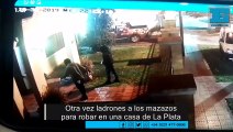 Los mazazos, de moda en La Plata: encapuchados y armados, no pudieron robar en Los Hornos