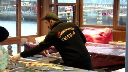 Eminönü'ndeki balıkçılar yürütmeyi durdurma kararı için mahkemeye başvurdu -2