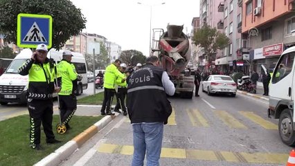 Beton mikserinin çarptığı kadın öldü, eşi ağır yaralandı - BALIKESİR