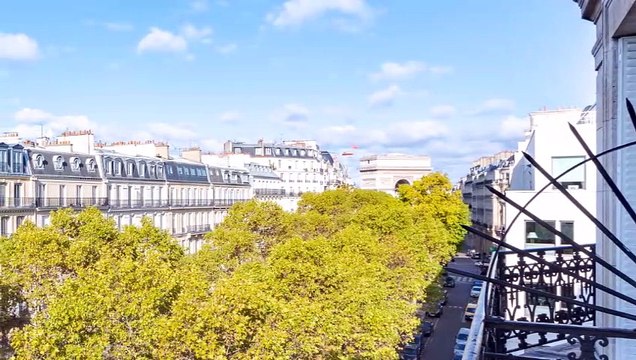 APPARTEMENT 7 PIÈCES 233 M² A VENDRE. TRIANGLE D'OR PARIS 75008