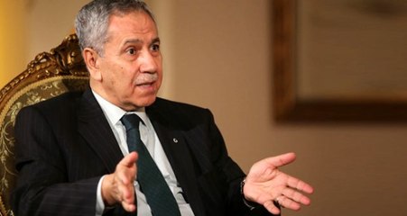 MHP'li iki isimden Bülent Arınç'a "KHK bir faciadır" tepkisi: Bir facia var, o da sensin