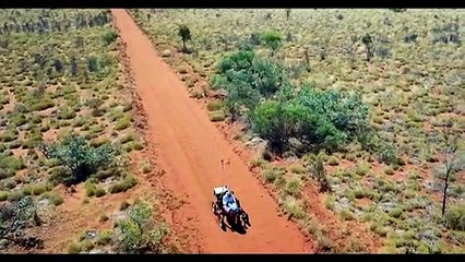 French adventurer uses solar power to cross an Australian desert