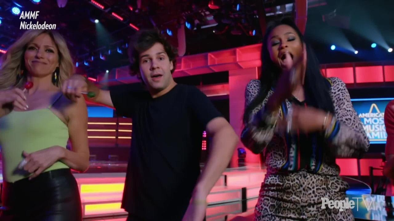 Debbie Gibson Remembers Buying Matching Outfits with Salt-N-Pepa: 'We Rocked Em'