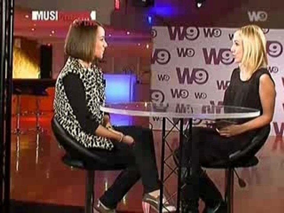 Alizée - W9 Vip Live - 03.02.08