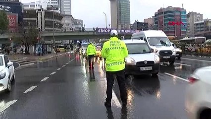 İstanbul'da çakarlı araç denetimi