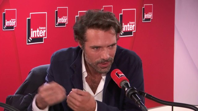 Nicolas Bedos : Fanny Ardant me rappelle que les années 70, c'était un cendrier géant, les femmes pouvaient se faire violer en toute impunité et c'était la croix et la bannière pour se faire avorter. Le film ne fait pas du tout l'apologie du passé.