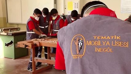 Bursa'nın tematik lisesinden "ahşap zeka oyunu" ihracatı