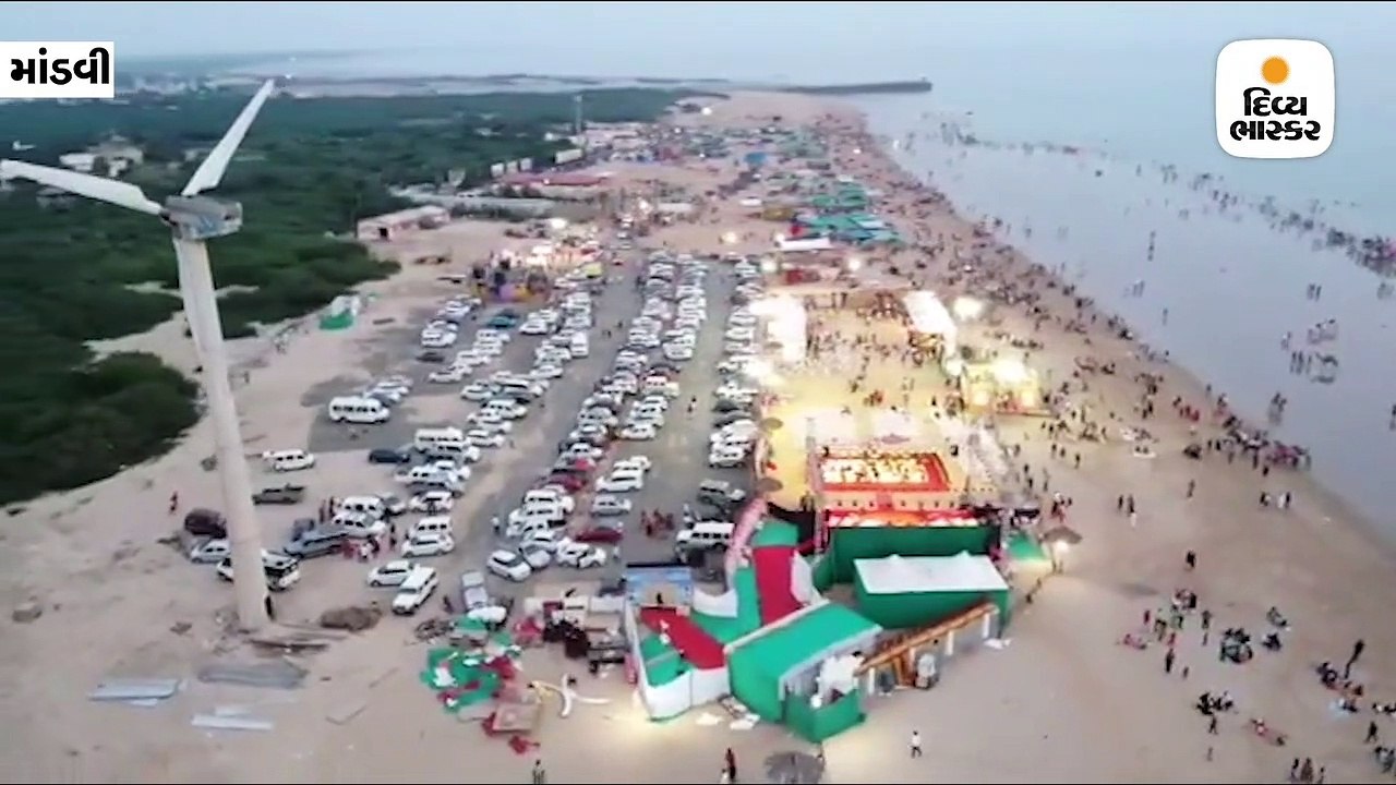 દિવાળીના તહેવારોમાં કચ્છના માંડવી બીચ પર પ્રવાસ...
